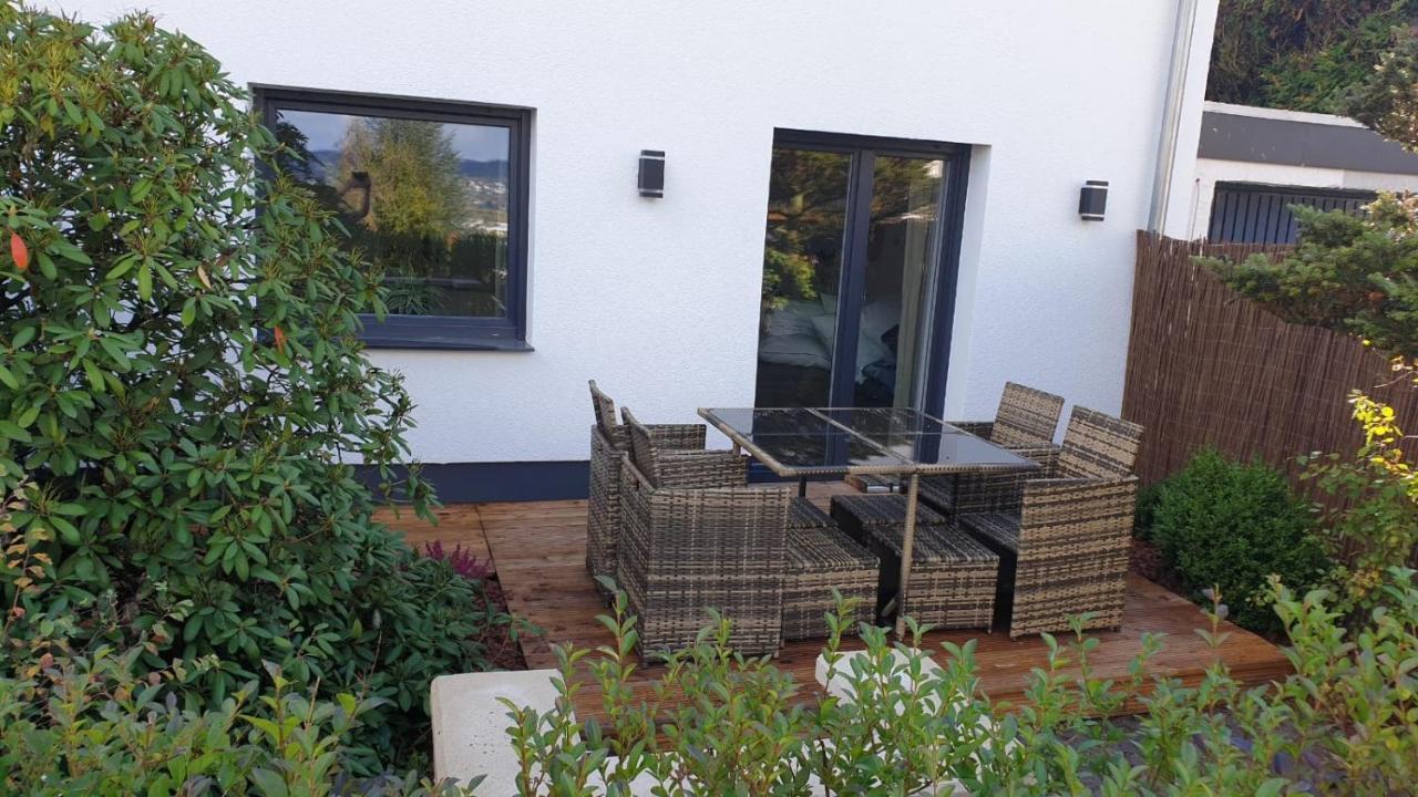Haus Edda - Ferienwohnungen Mit Garten Und Schlossblick Marburg Εξωτερικό φωτογραφία
